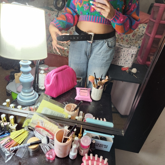 Black and Silver GUESS Women's Belt - Picture 8 of 9